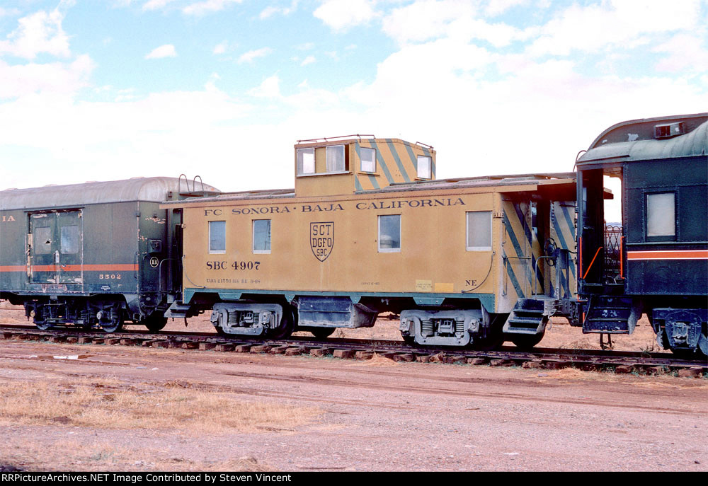 Sonora Baja California caboose #4907